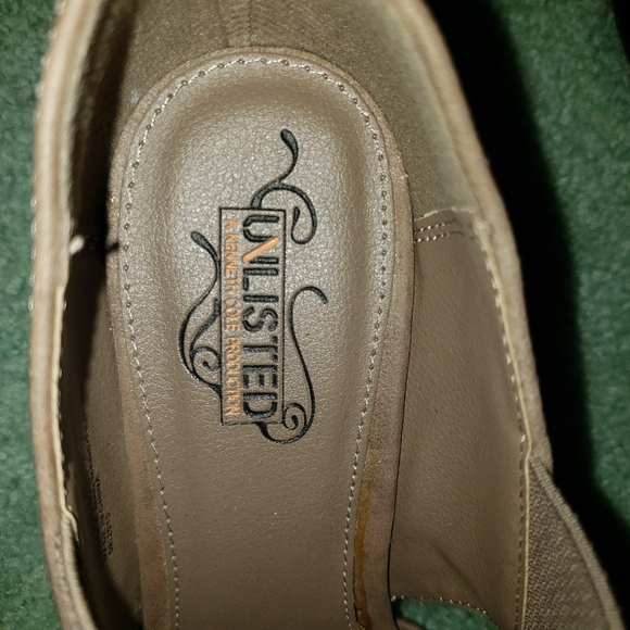 Wedge Heel Dress Shoes - Picture 2 of 2